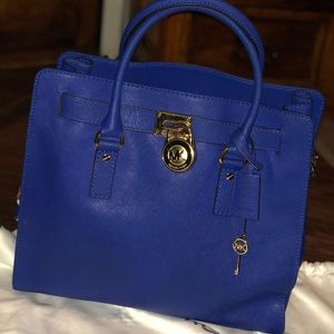 Mk purse in good condition